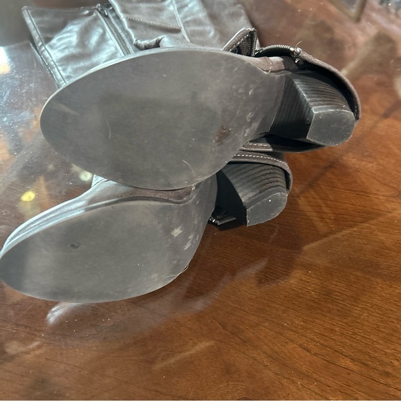 Fergalicious by Fergie Ryder Gray Brown Contrast Stitch Zipper Overlay Knee High - Picture 7 of 7